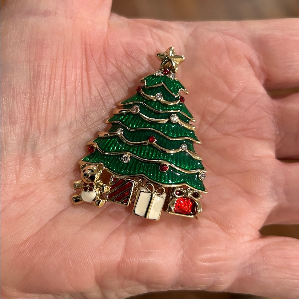 Vintage Monet Brooch - Picture 5 of 8